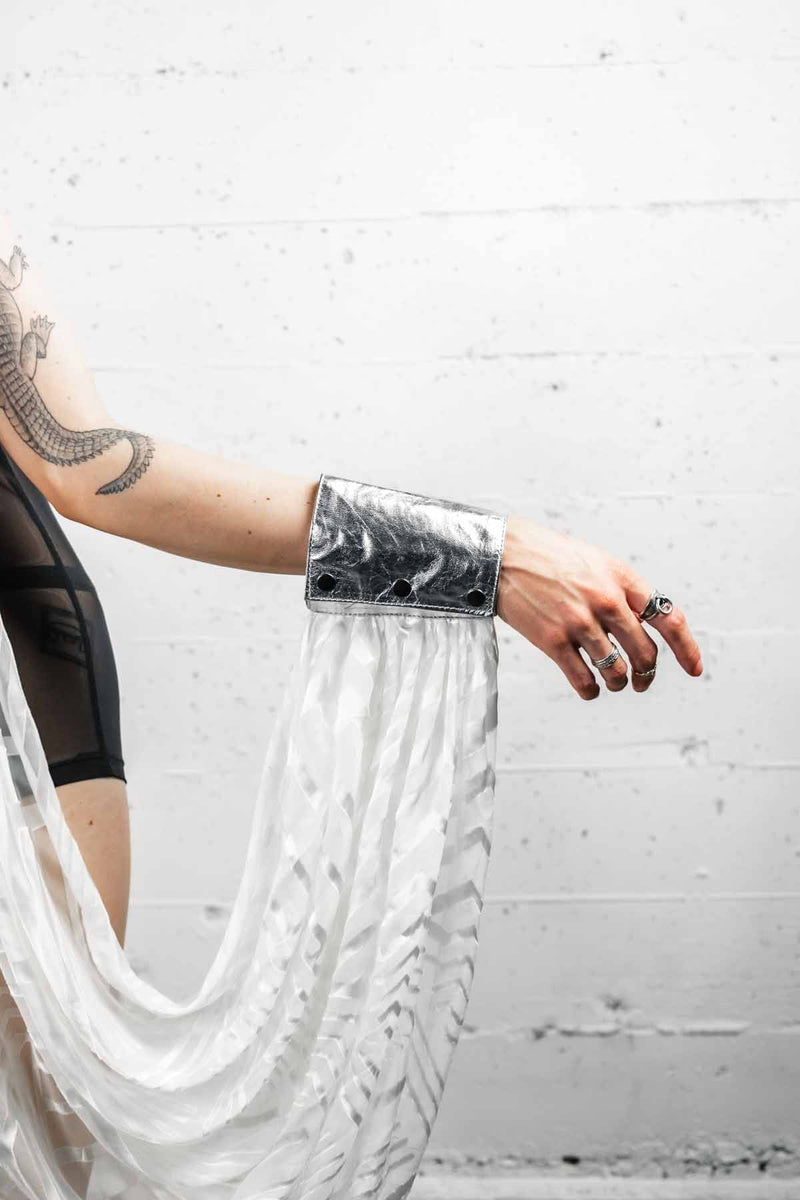 5D x Eyecon Priestess Hood - leather/silk Hood Eyecon 