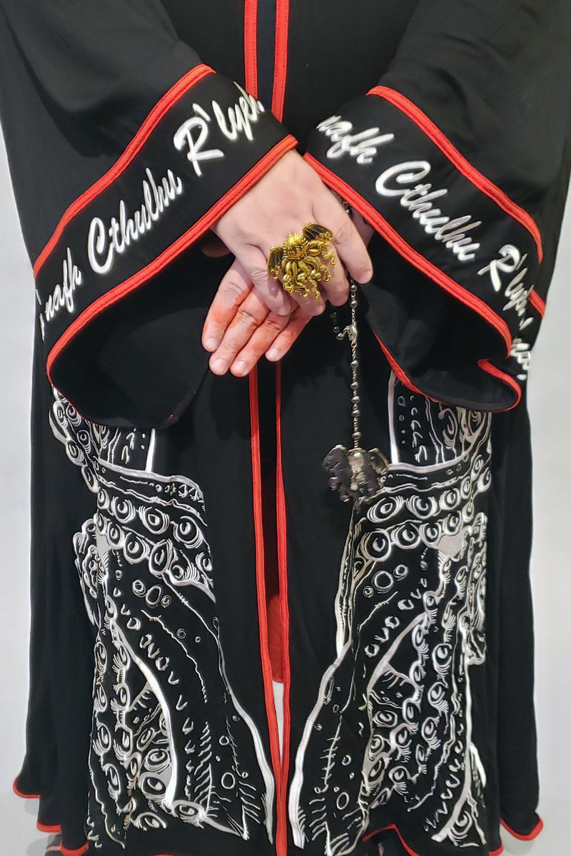 5D x Eyecon x Miss Monster Cthulhu Cult Robe – FIVE AND DIAMOND