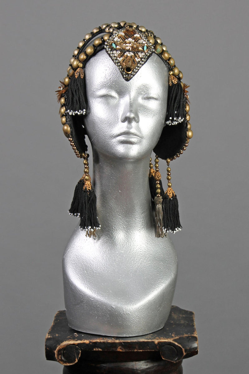 Medina Maitreya - The Collector  - HEADGEAR IX (2021) - Headgear -  - FIVE AND DIAMOND