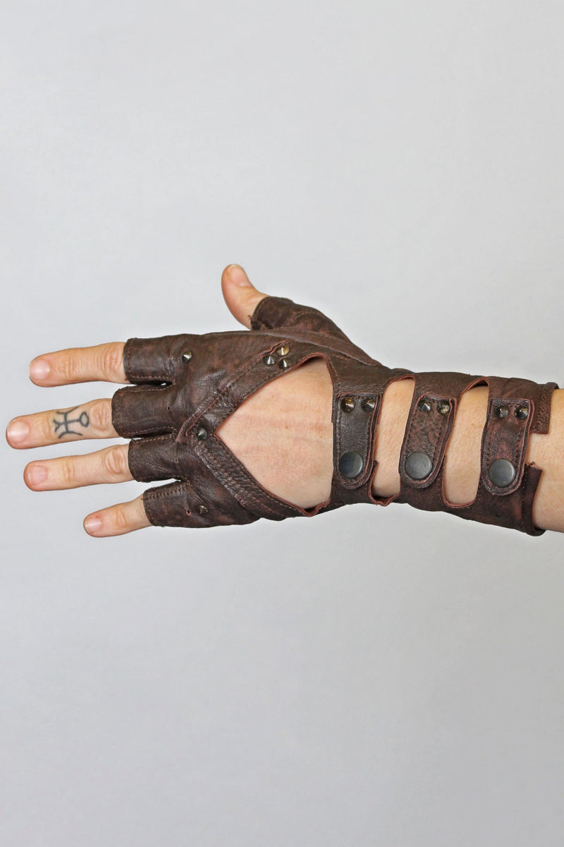 Steam Trunk Minaret Gloves Brown - Gloves -  - FIVE AND DIAMOND