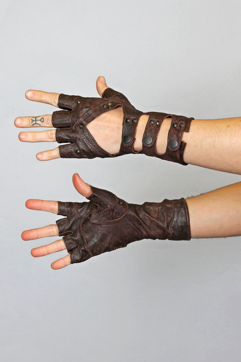 Steam Trunk Minaret Gloves Brown - Gloves - Brown / X-Small - FIVE AND DIAMOND