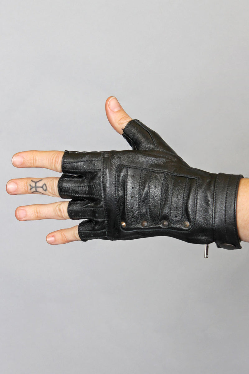 Steam Trunk Revolution Gloves Black - Gloves -  - FIVE AND DIAMOND