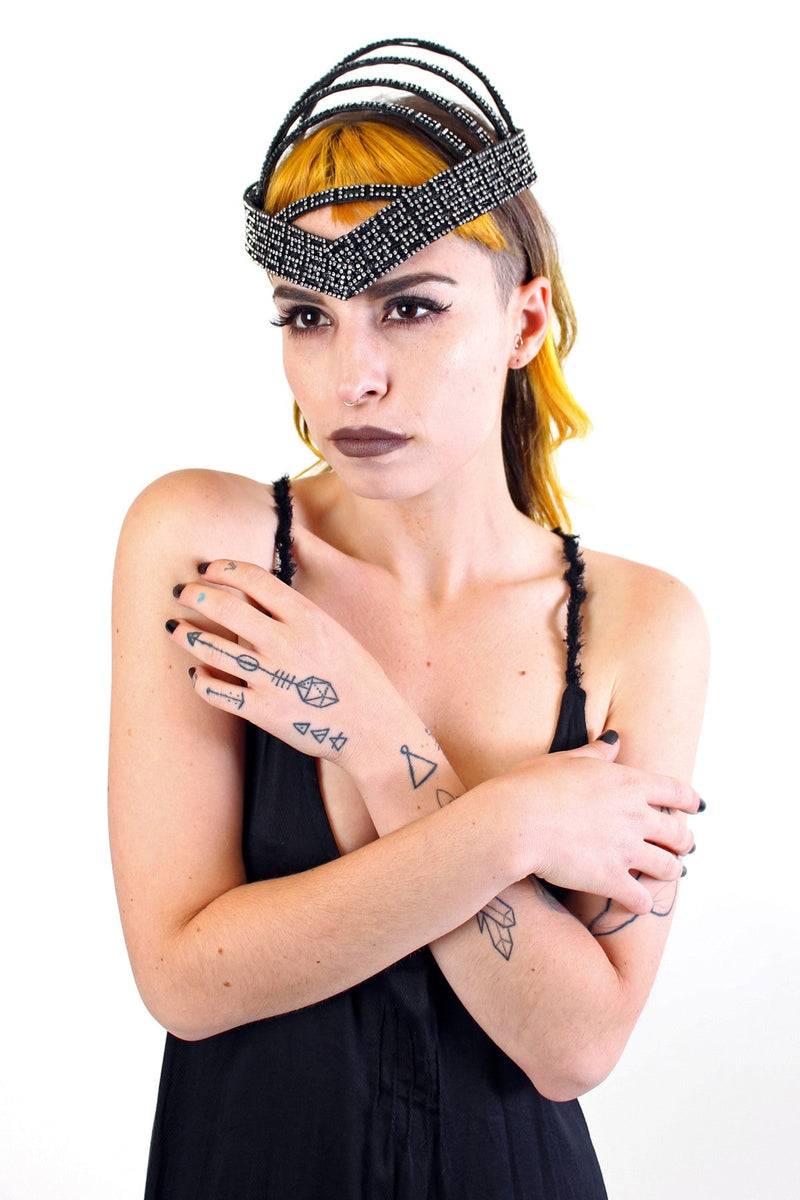 The Missing Link by Roxy Contin / Headgear 2016 - Headgear -  - FIVE AND DIAMOND